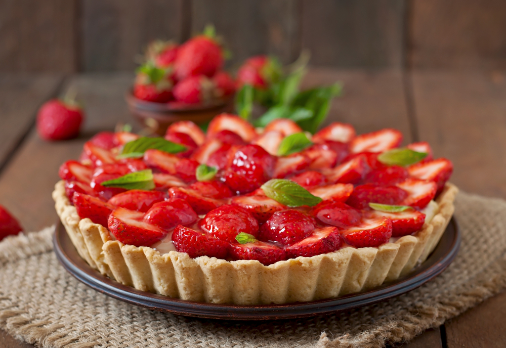 CROSTATA DI FRAGOLE E CREMA PASTICCERA SENZA UOVA