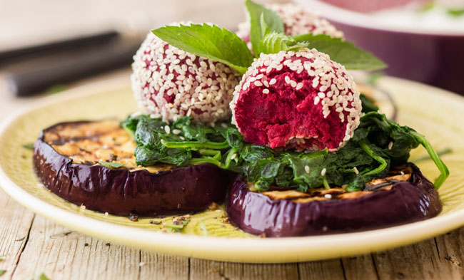 POLPETTE DI CECI E RAPA ROSSA